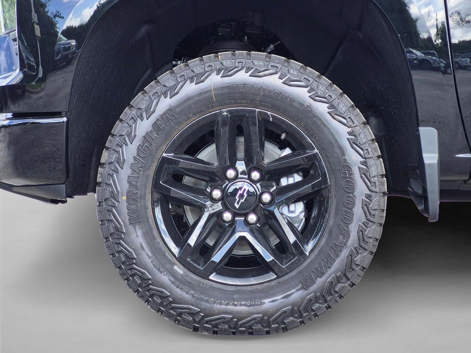 2026 Chevrolet Silverado 1500 Crew Cab Short Box 4-Wheel Drive Custom Trail Boss