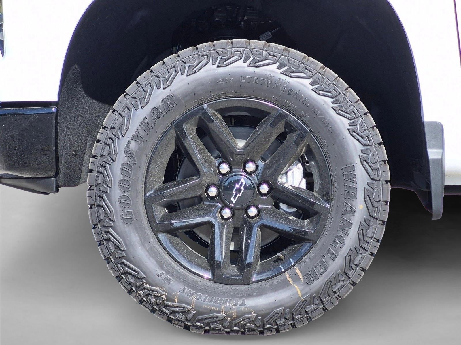 2026 Chevrolet Silverado 1500 Crew Cab Short Box 4-Wheel Drive Custom Trail Boss