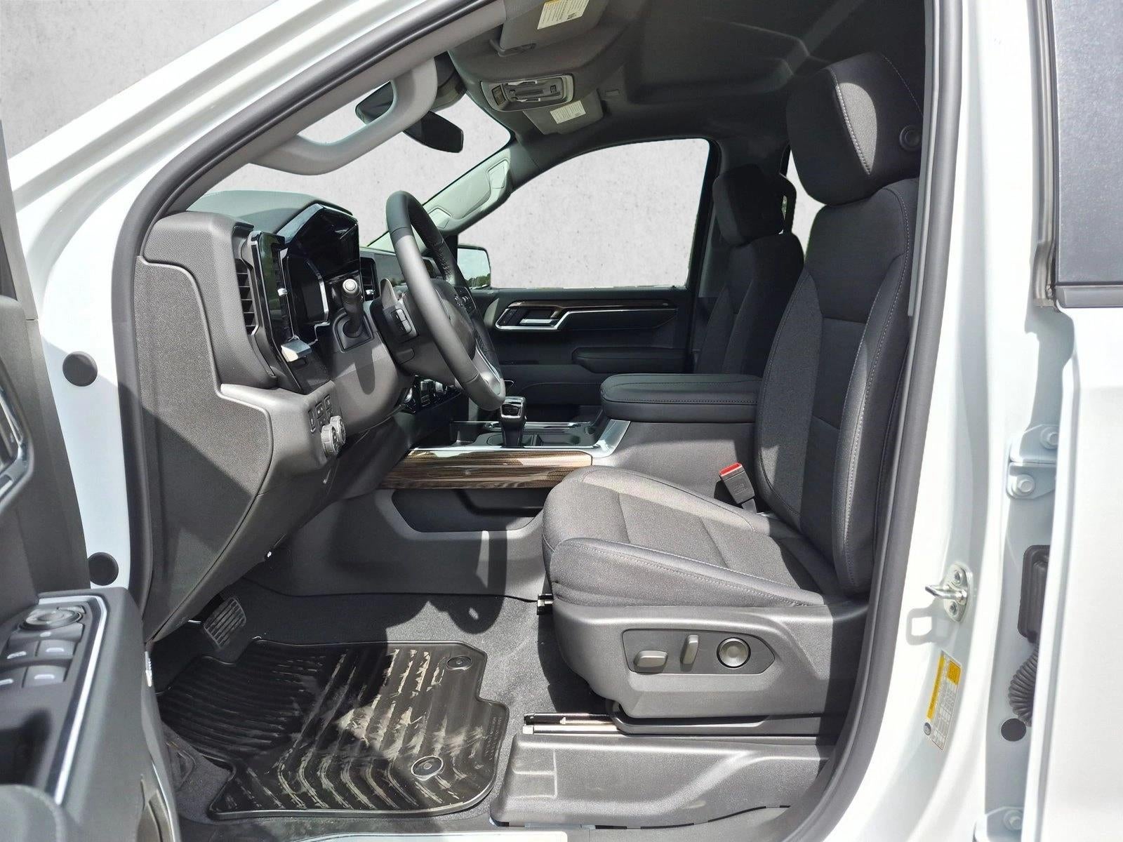 2026 Chevrolet Silverado 1500 Crew Cab Short Box 4-Wheel Drive RST