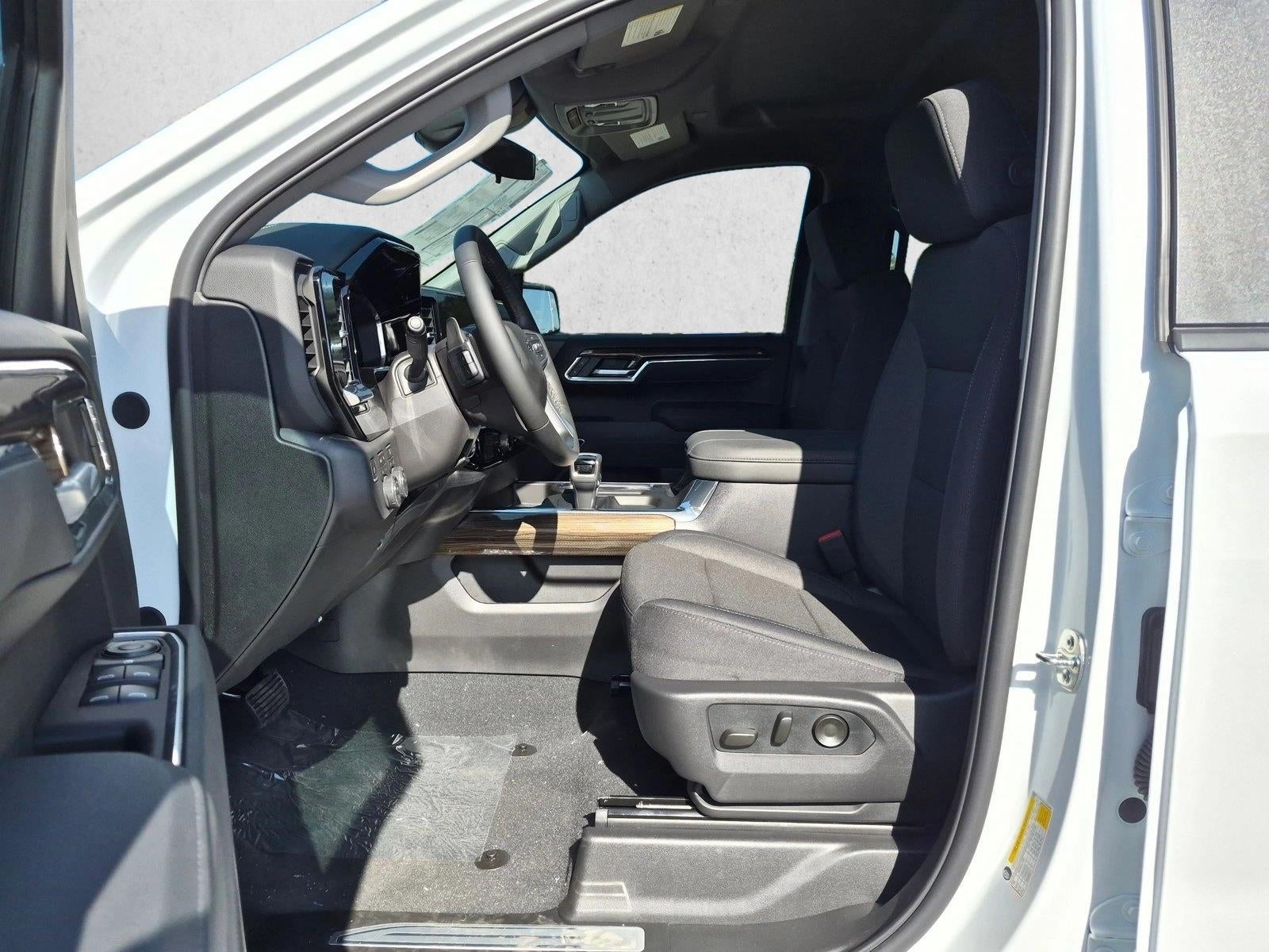 2026 Chevrolet Silverado 1500 Crew Cab Short Box 4-Wheel Drive LT Trail Boss