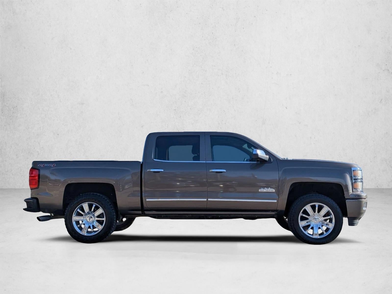 2015 Chevrolet Silverado 1500 Crew Cab Short Box 4-Wheel Drive High Country