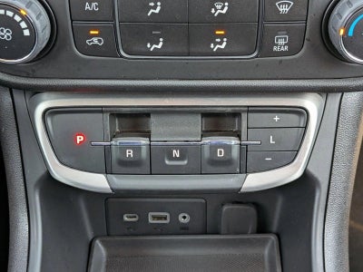 2024 GMC Terrain FWD 4dr SLE