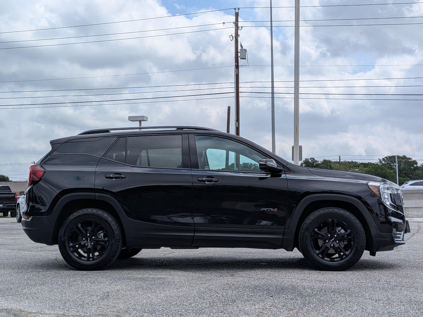 2024 GMC Terrain AWD 4dr AT4