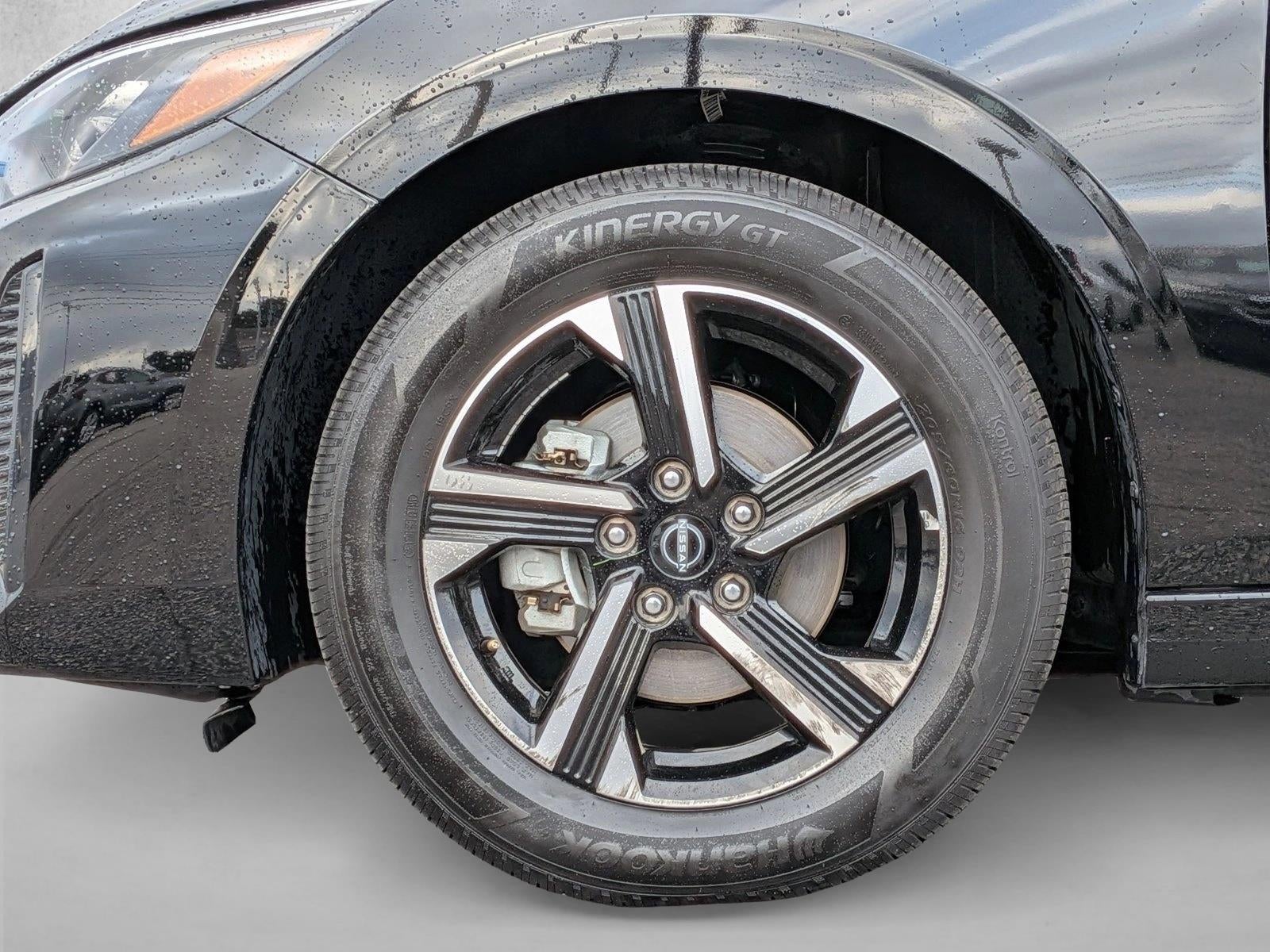 2025 Nissan Sentra SV CVT