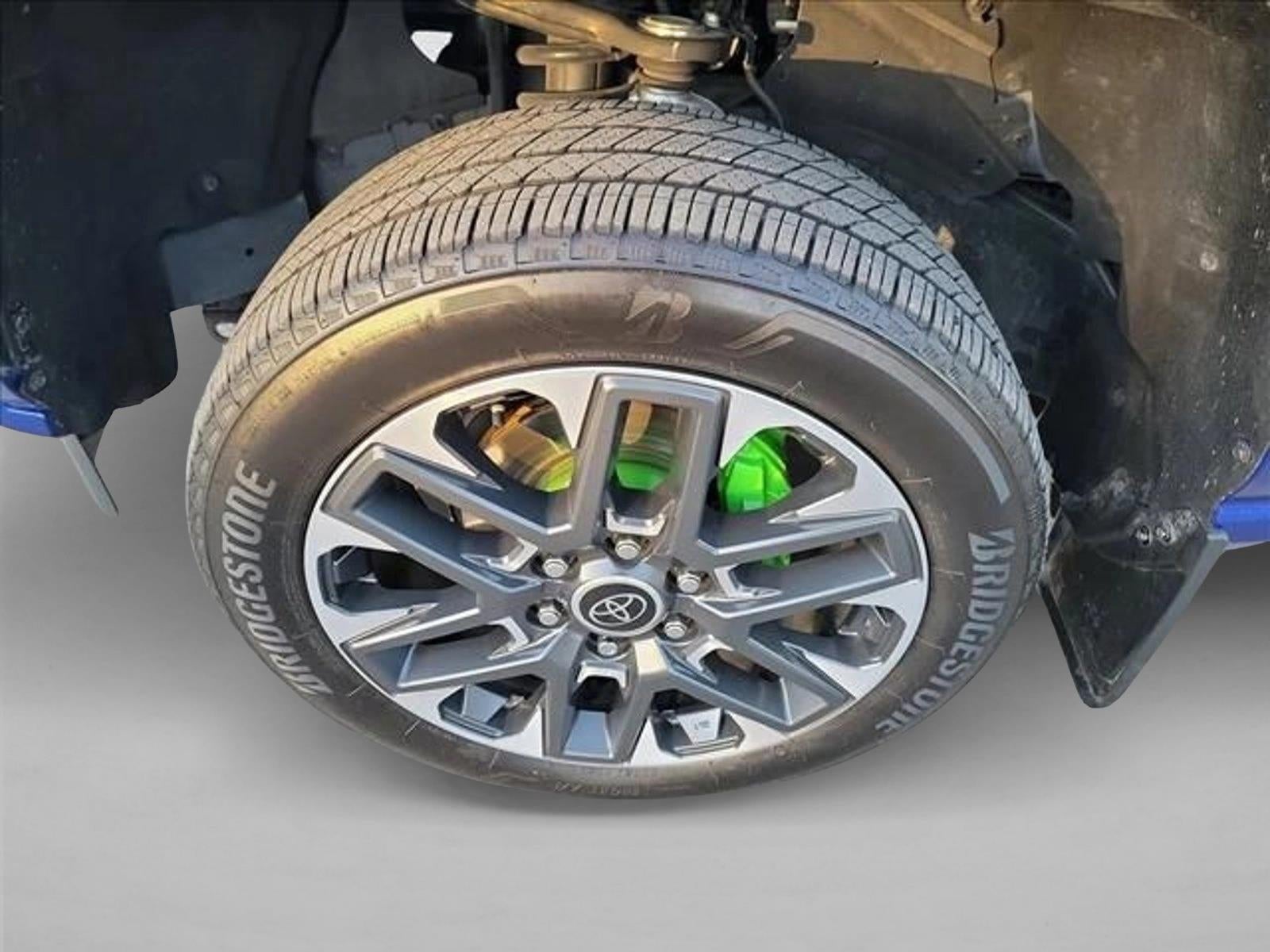 2025 Toyota Tacoma 2WD 2WD SR5 Double Cab 5' Bed AT (Natl)