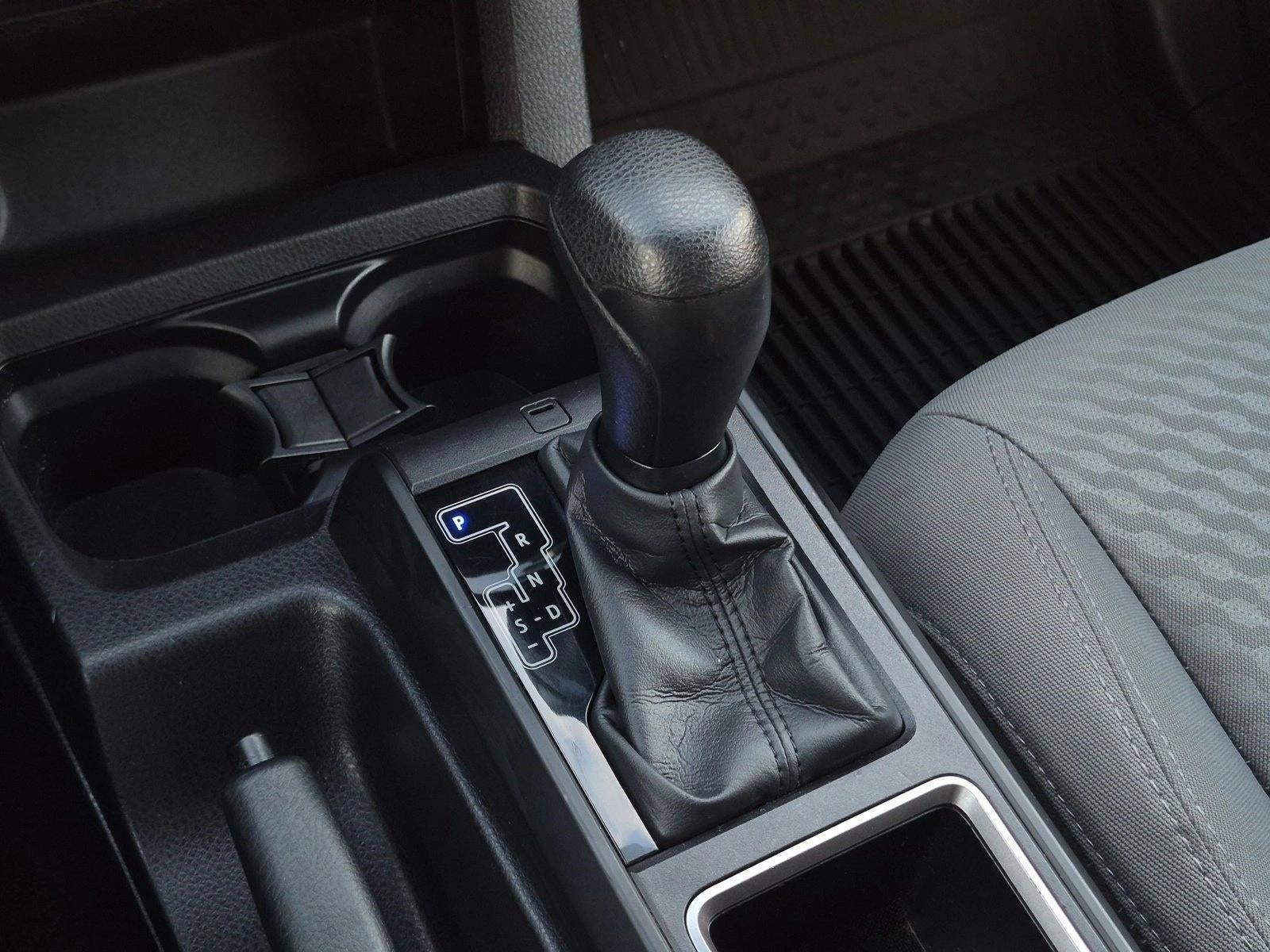 2022 Toyota Tacoma 2WD 2WD SR Double Cab 5' Bed I4 AT (GS)
