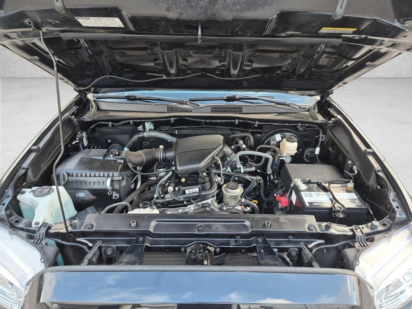 2022 Toyota Tacoma 2WD 2WD SR Double Cab 5' Bed I4 AT (GS)