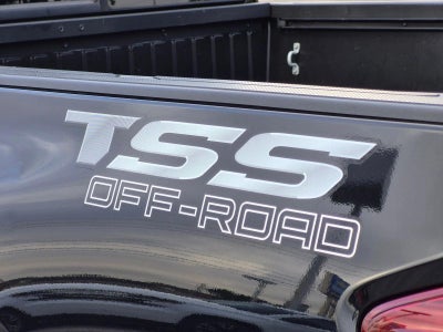 2022 Toyota Tacoma 2WD 2WD SR Double Cab 5' Bed I4 AT (GS)