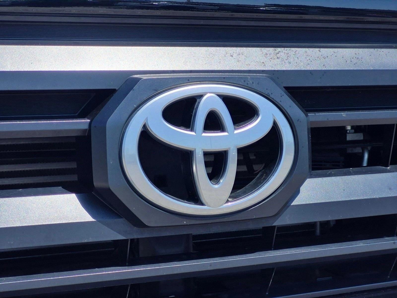 2024 Toyota Tacoma 2WD SR Double Cab 5' Bed AT (Natl)