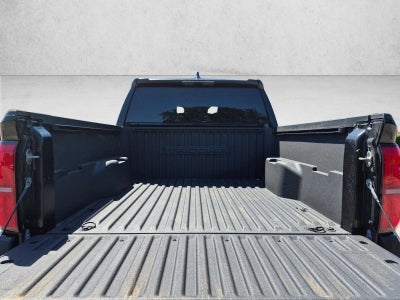 2024 Toyota Tacoma 2WD SR Double Cab 5' Bed AT (Natl)