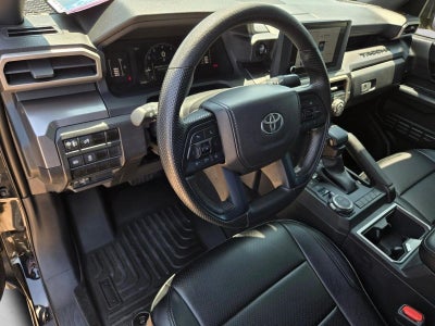 2024 Toyota Tacoma 4WD 4WD SR5 Double Cab 5' Bed AT (Natl)