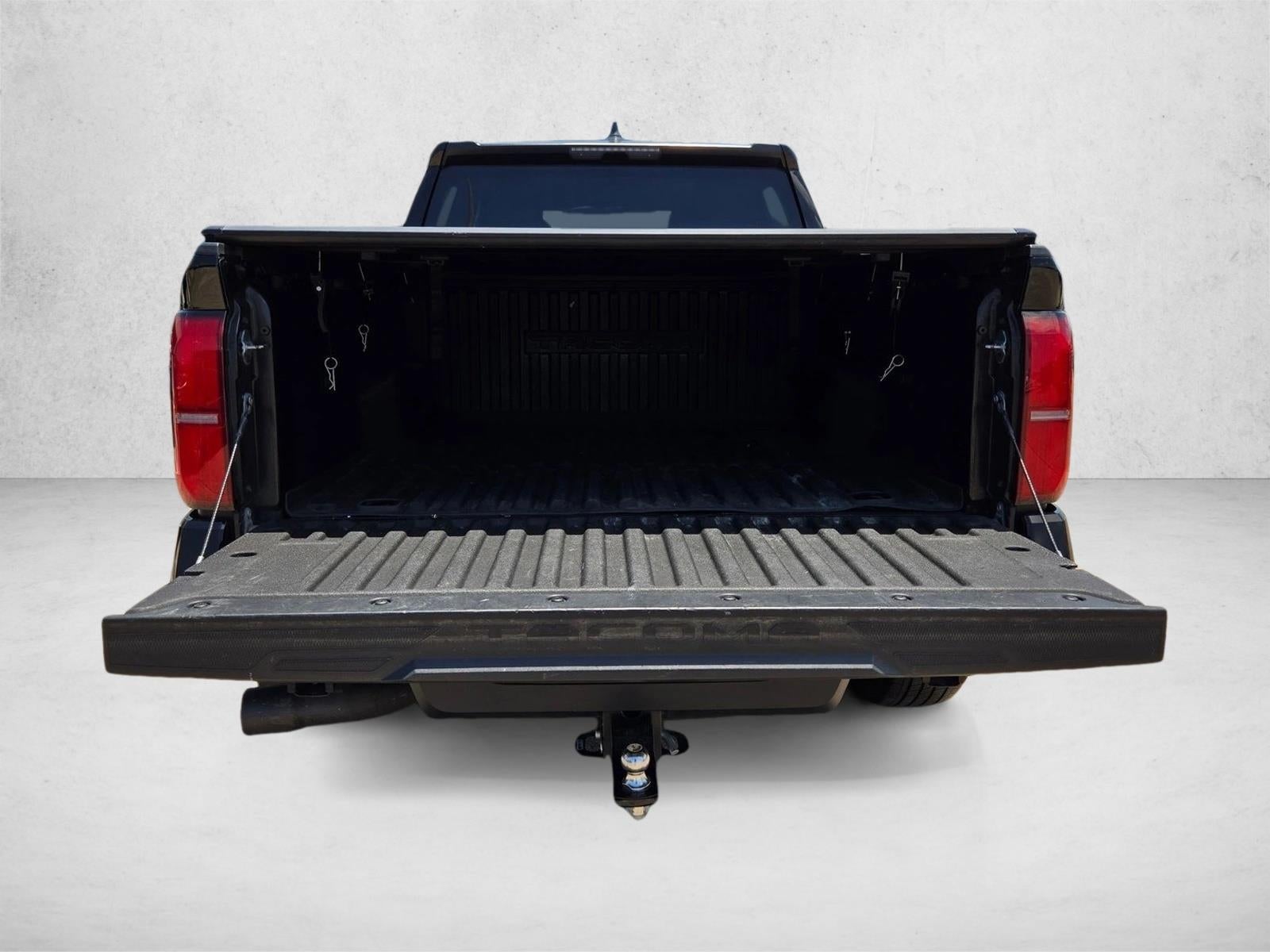 2024 Toyota Tacoma 4WD 4WD SR5 Double Cab 5' Bed AT (Natl)
