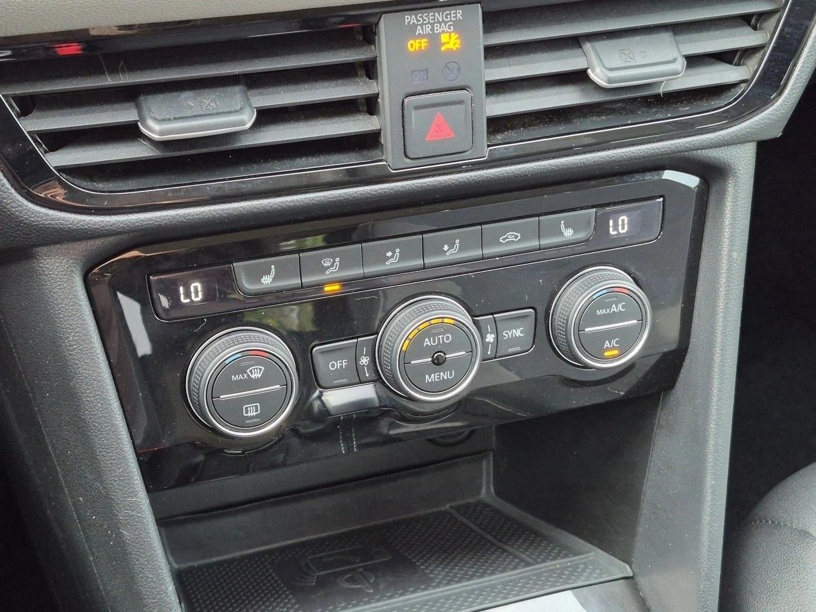 2024 Volkswagen Taos SE FWD