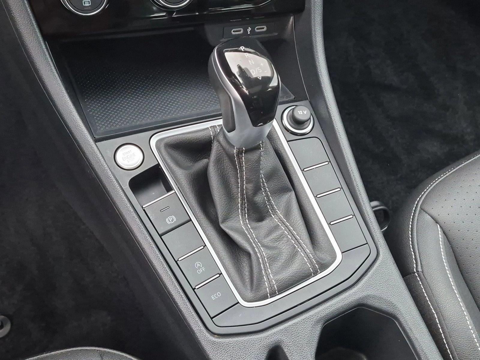 2024 Volkswagen Jetta SE Auto