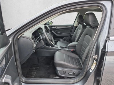 2024 Volkswagen Jetta SE Auto