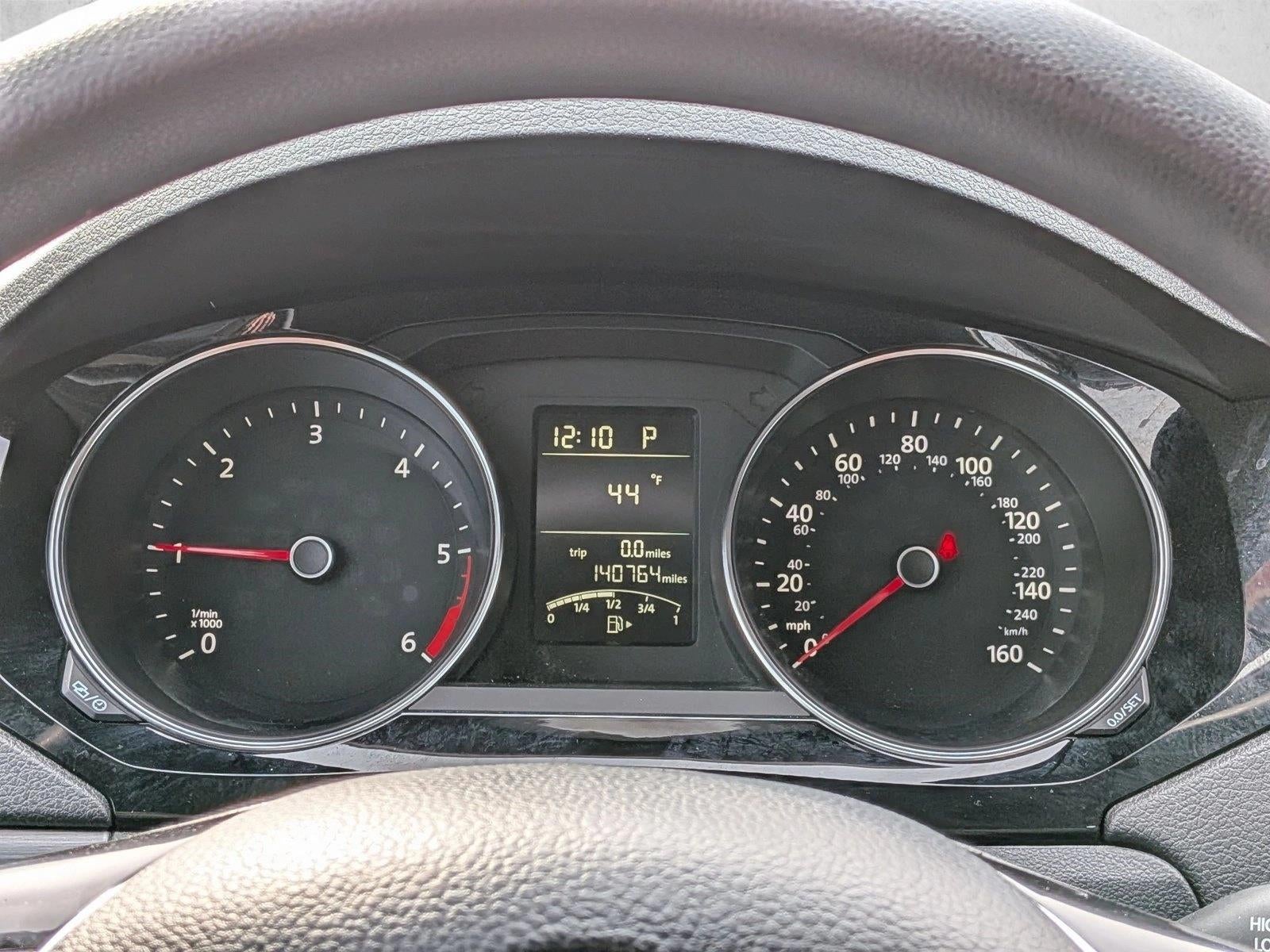 2015 Volkswagen Jetta 4dr DSG 2.0L TDI S Sedan