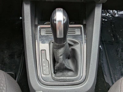 2015 Volkswagen Jetta 4dr DSG 2.0L TDI S Sedan