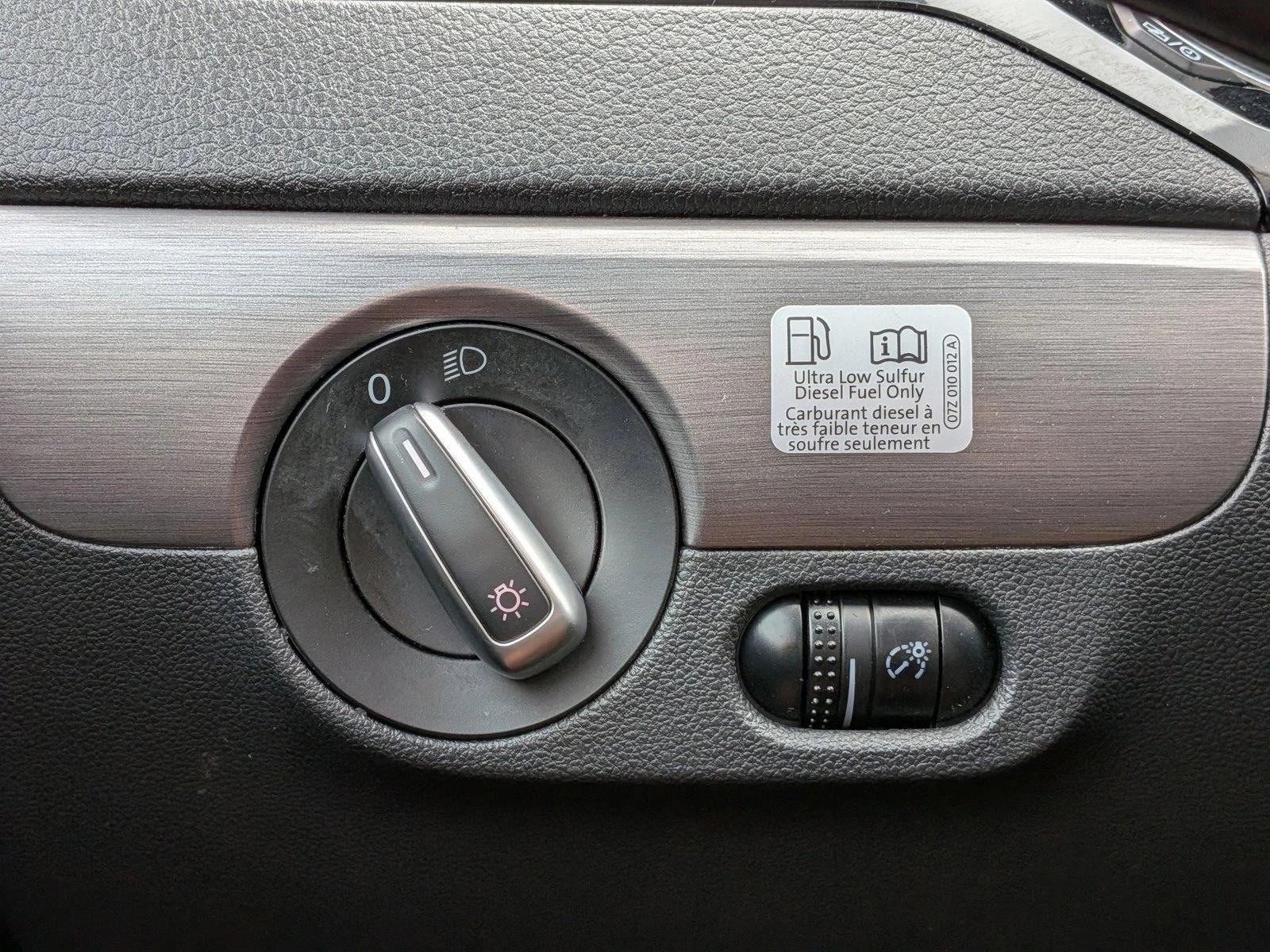 2015 Volkswagen Jetta 4dr DSG 2.0L TDI S Sedan