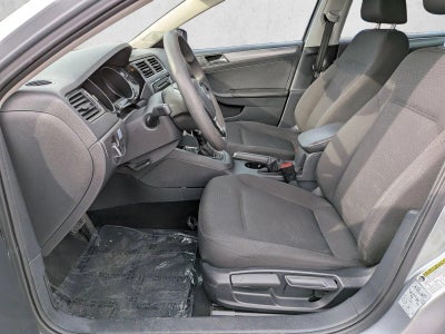 2015 Volkswagen Jetta 4dr DSG 2.0L TDI S Sedan