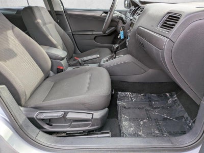 2015 Volkswagen Jetta 4dr DSG 2.0L TDI S Sedan