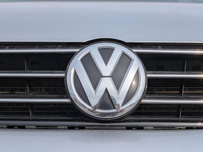 2015 Volkswagen Jetta 4dr DSG 2.0L TDI S Sedan