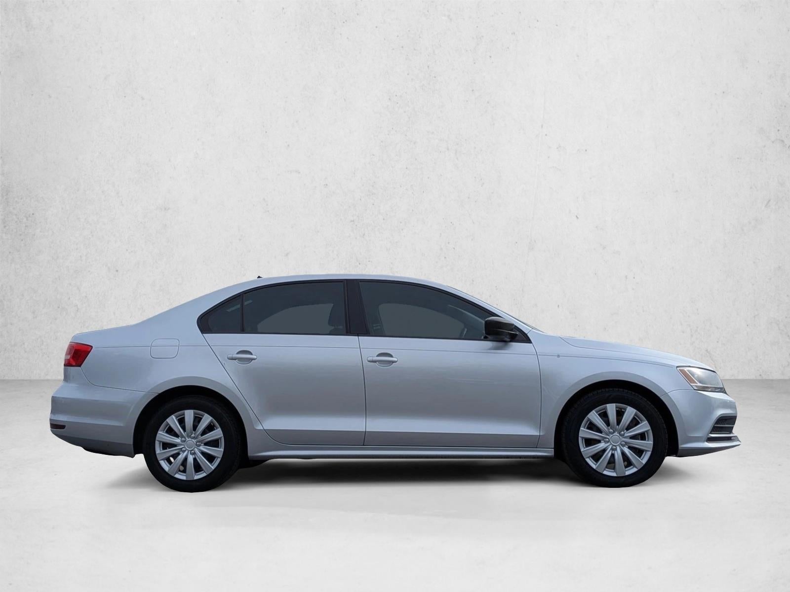 2015 Volkswagen Jetta 4dr DSG 2.0L TDI S Sedan