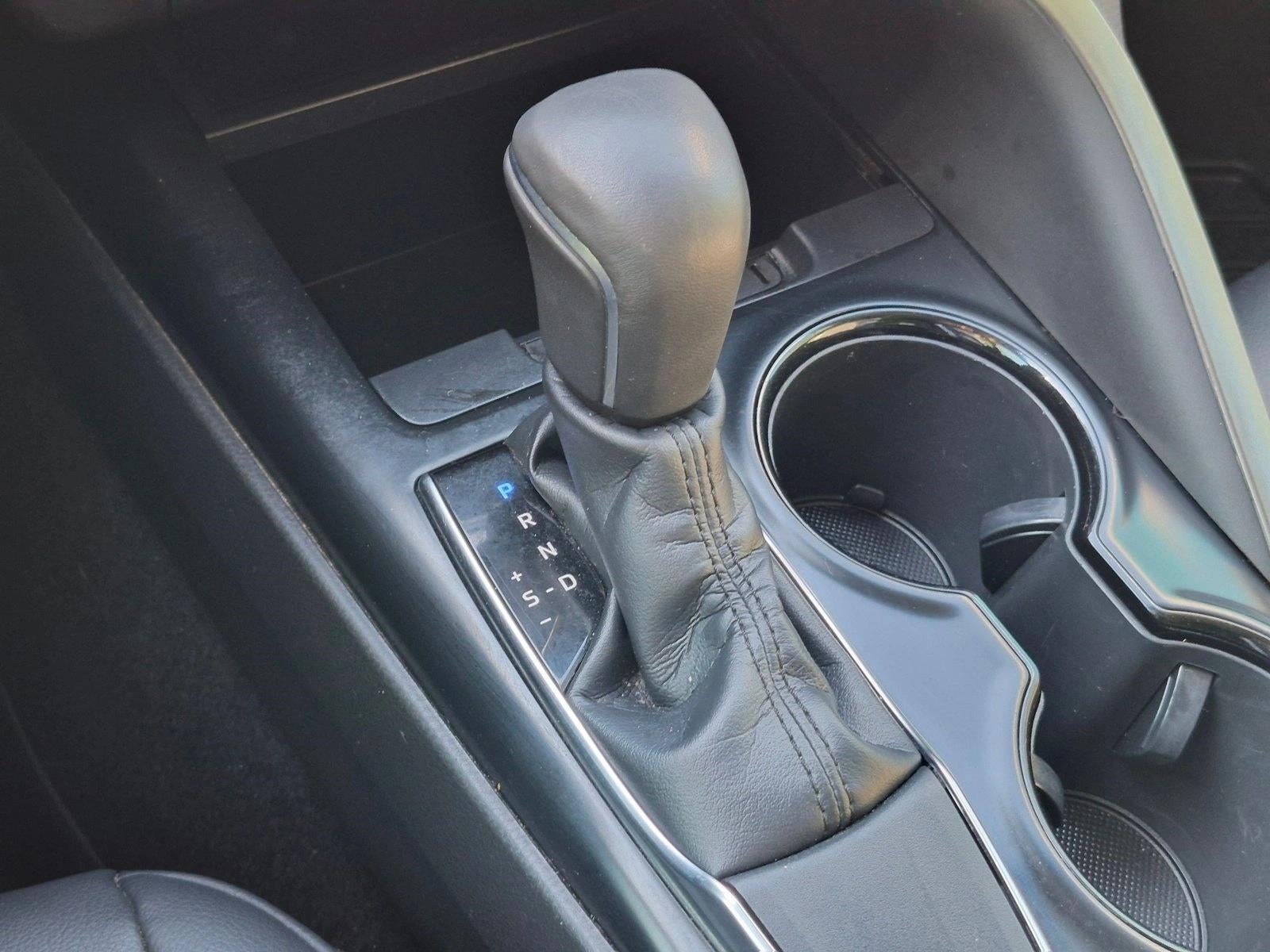 2018 Toyota Camry SE Auto (SE)