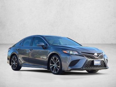 2018 Toyota Camry SE Auto (SE)