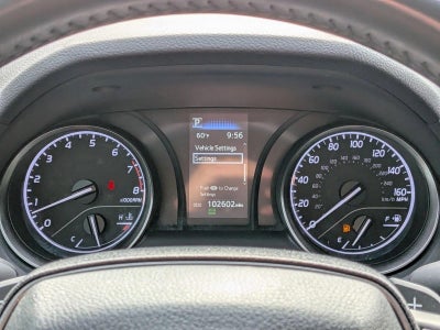 2022 Toyota Camry SE Auto (SE)