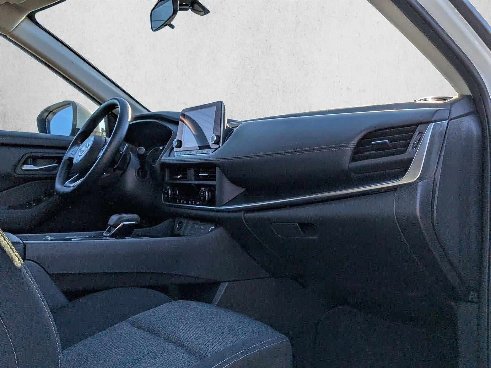 2024 Nissan Rogue FWD SV