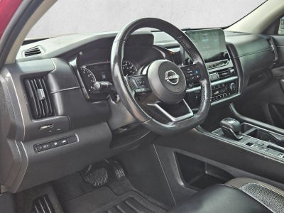 2022 Nissan Pathfinder SL 2WD