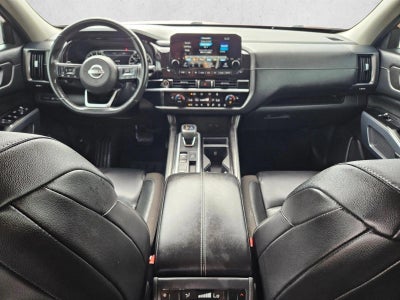 2022 Nissan Pathfinder SL 2WD