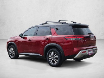 2022 Nissan Pathfinder SL 2WD