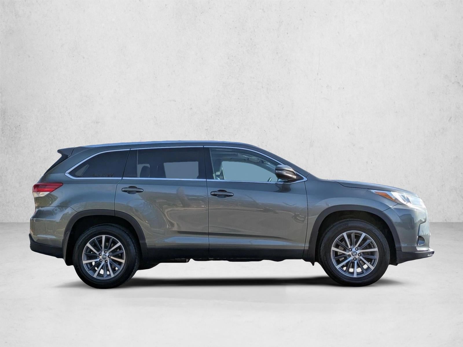 2019 Toyota Highlander XLE V6 AWD (Natl)