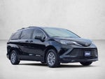2026 Toyota Sienna LE FWD 8-Passenger (Natl)