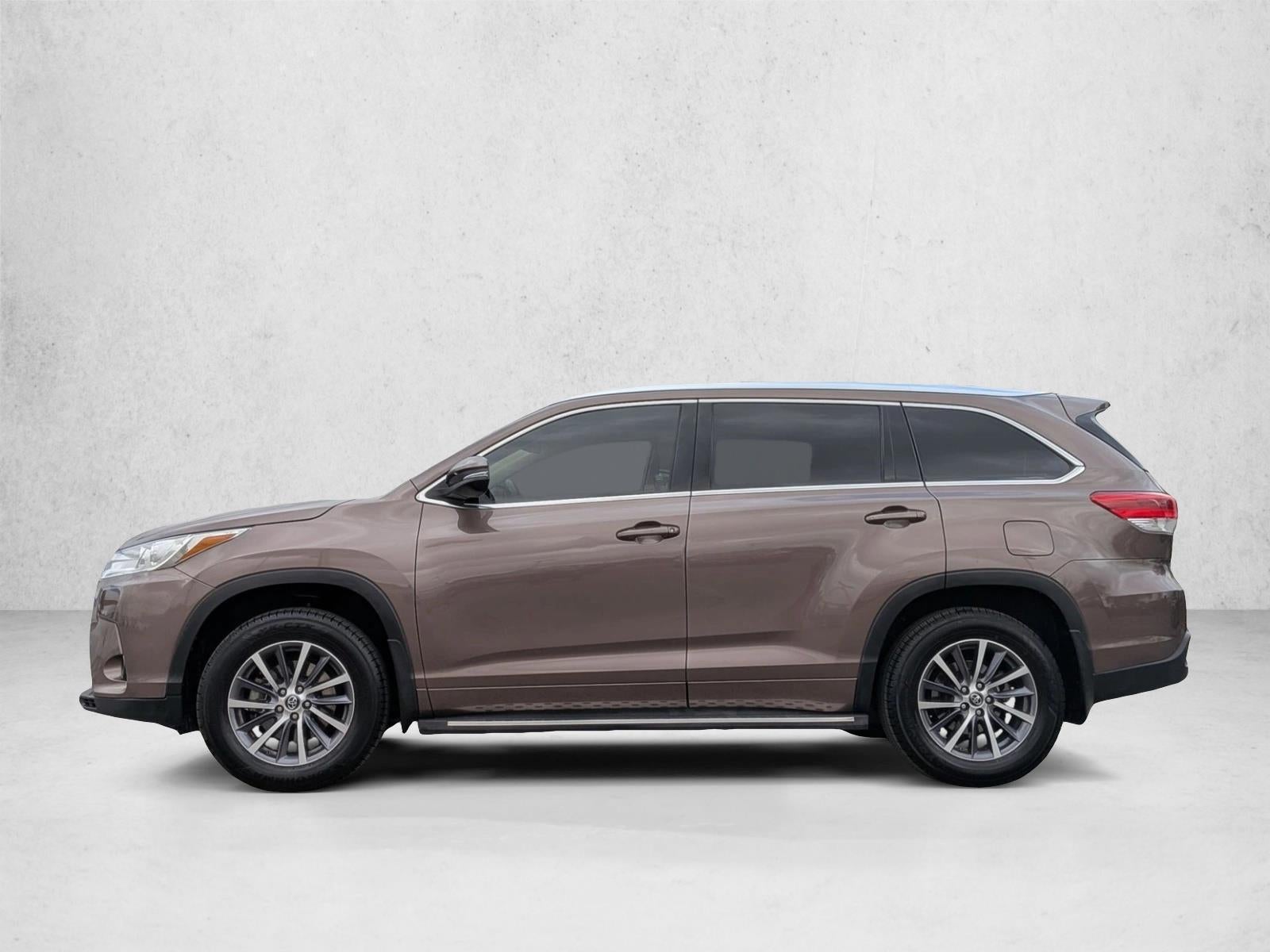 2017 Toyota Highlander XLE V6 FWD (Natl)