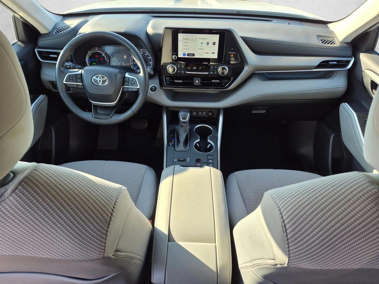 2024 Toyota Highlander Hybrid Hybrid LE FWD (Natl)