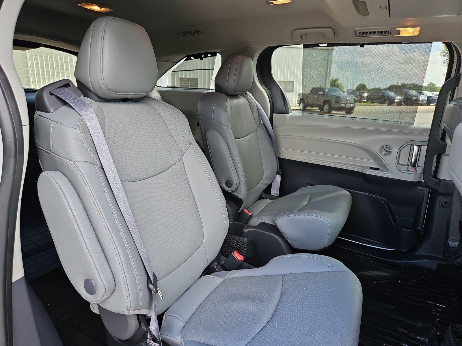 2023 Toyota Sienna Limited AWD 7-Passenger (GS)