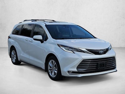 2023 Toyota Sienna Limited AWD 7-Passenger (GS)