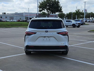 2023 Toyota Sienna Limited AWD 7-Passenger (GS)