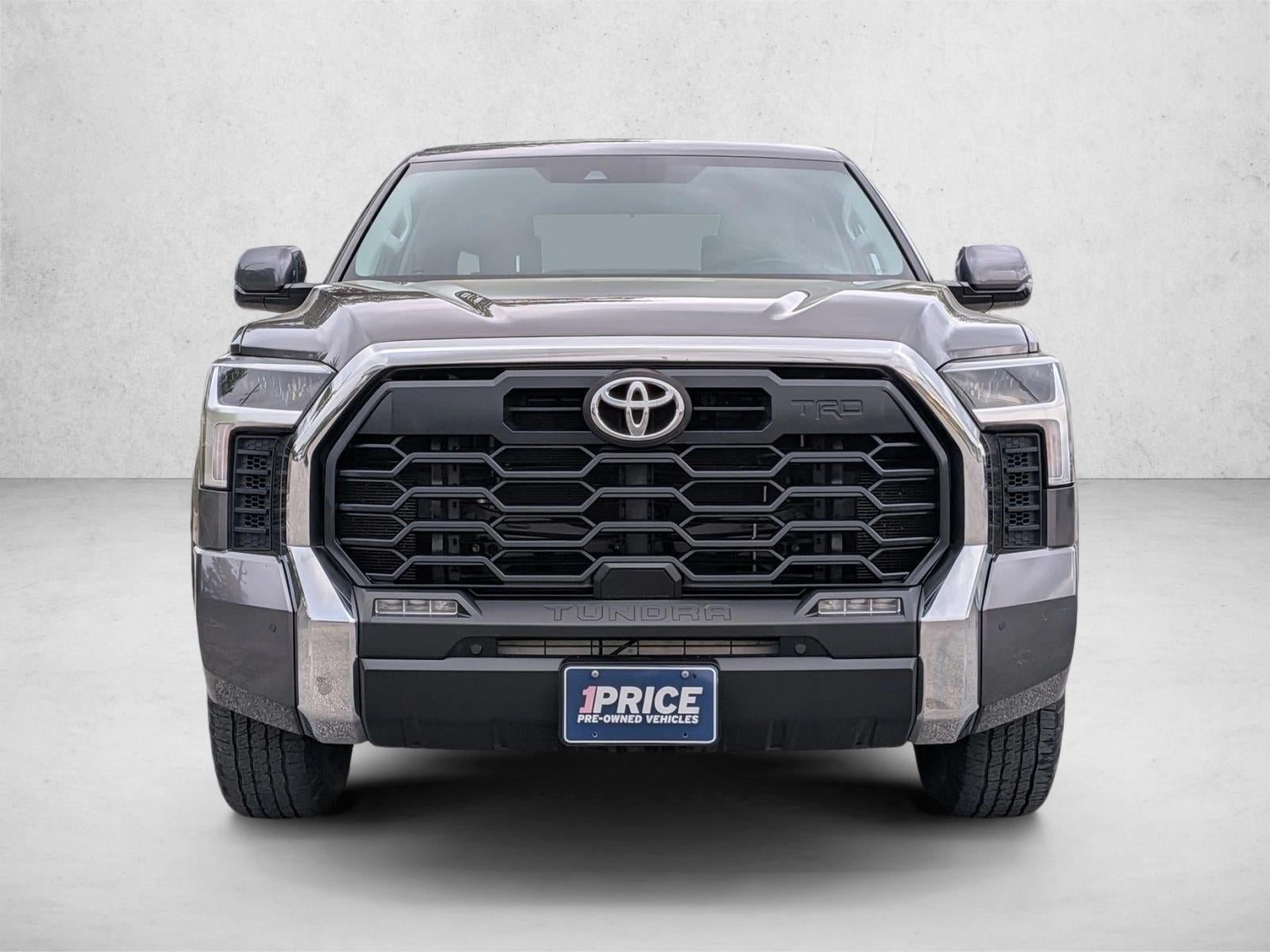 2022 Toyota Tundra 2WD 2WD SR5 CrewMax 5.5' Bed (SE)