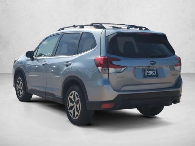 2023 Subaru Forester Premium CVT
