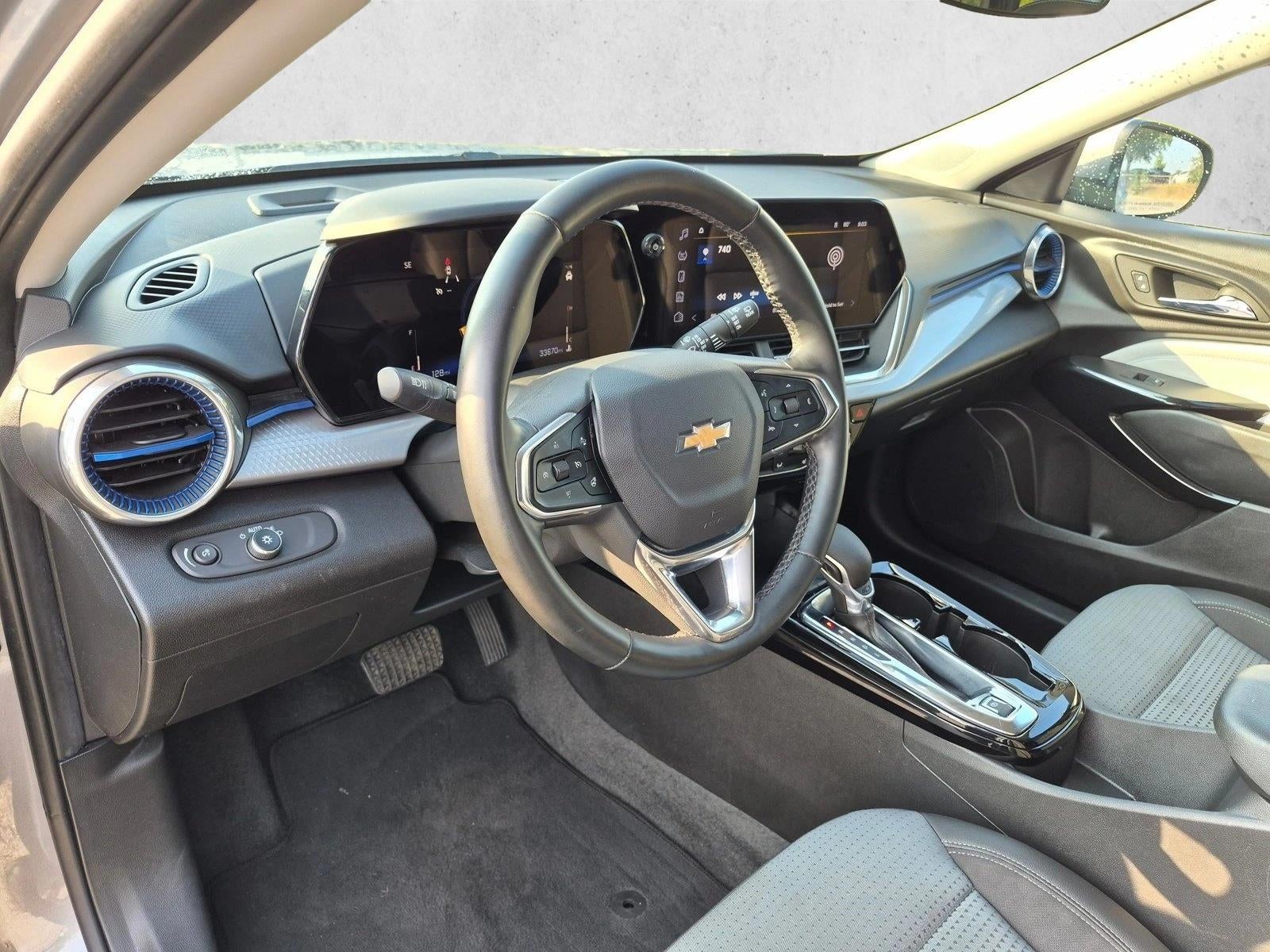 2025 Chevrolet Trax FWD 4dr LT