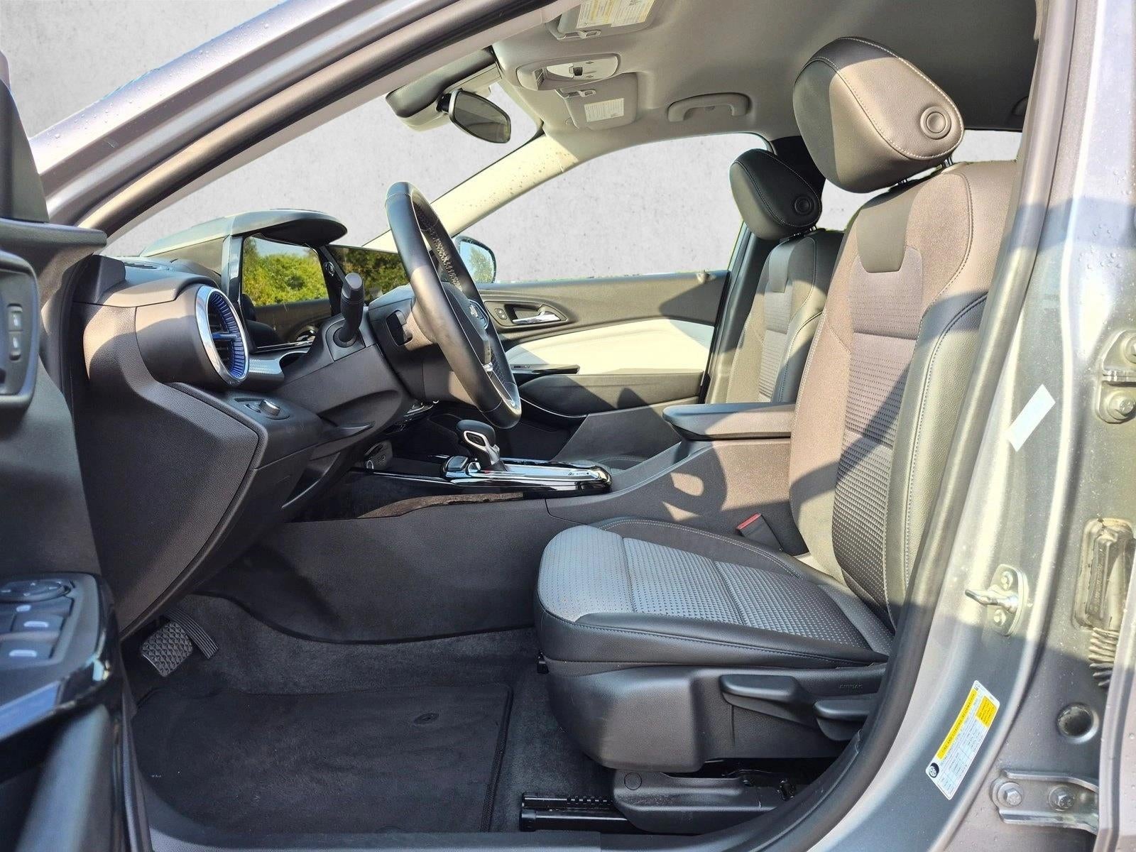 2025 Chevrolet Trax FWD 4dr LT