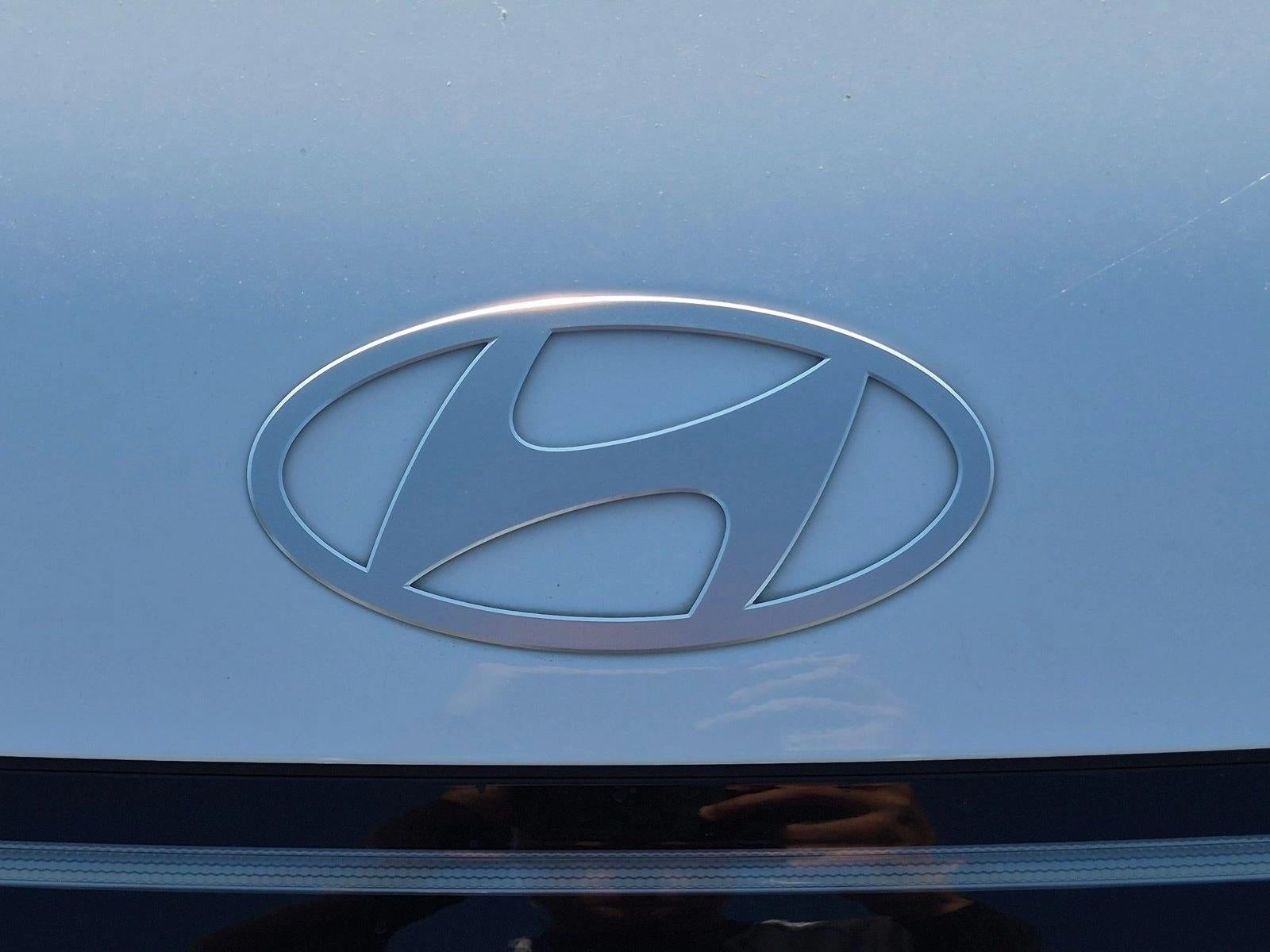 2025 Hyundai Kona SEL FWD