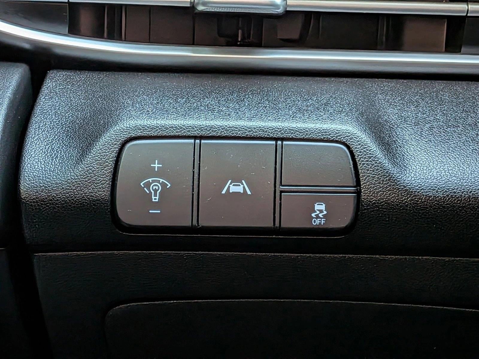 2023 Hyundai Elantra SEL IVT