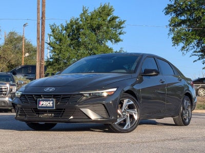 2025 Hyundai Elantra SEL Sport IVT