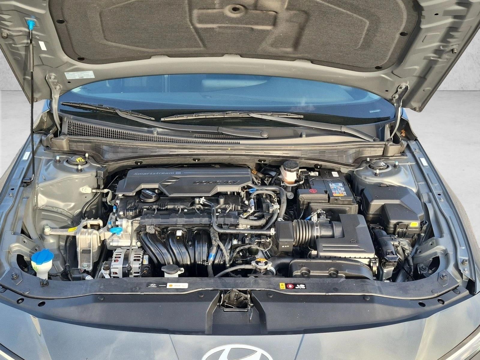 2025 Hyundai Elantra SEL Convenience IVT