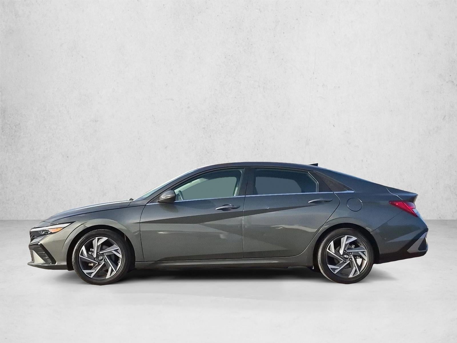 2025 Hyundai Elantra SEL Convenience IVT