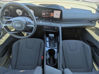 2024 Hyundai Elantra SEL IVT
